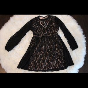 Beige and lace tunic